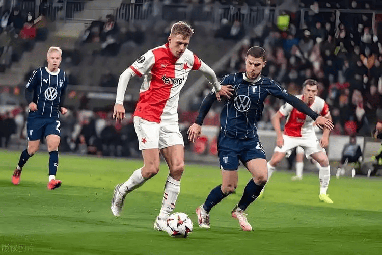 欧冠生死战：哥本哈根主场硬刚那不勒斯，积分与伤病成胜负关键